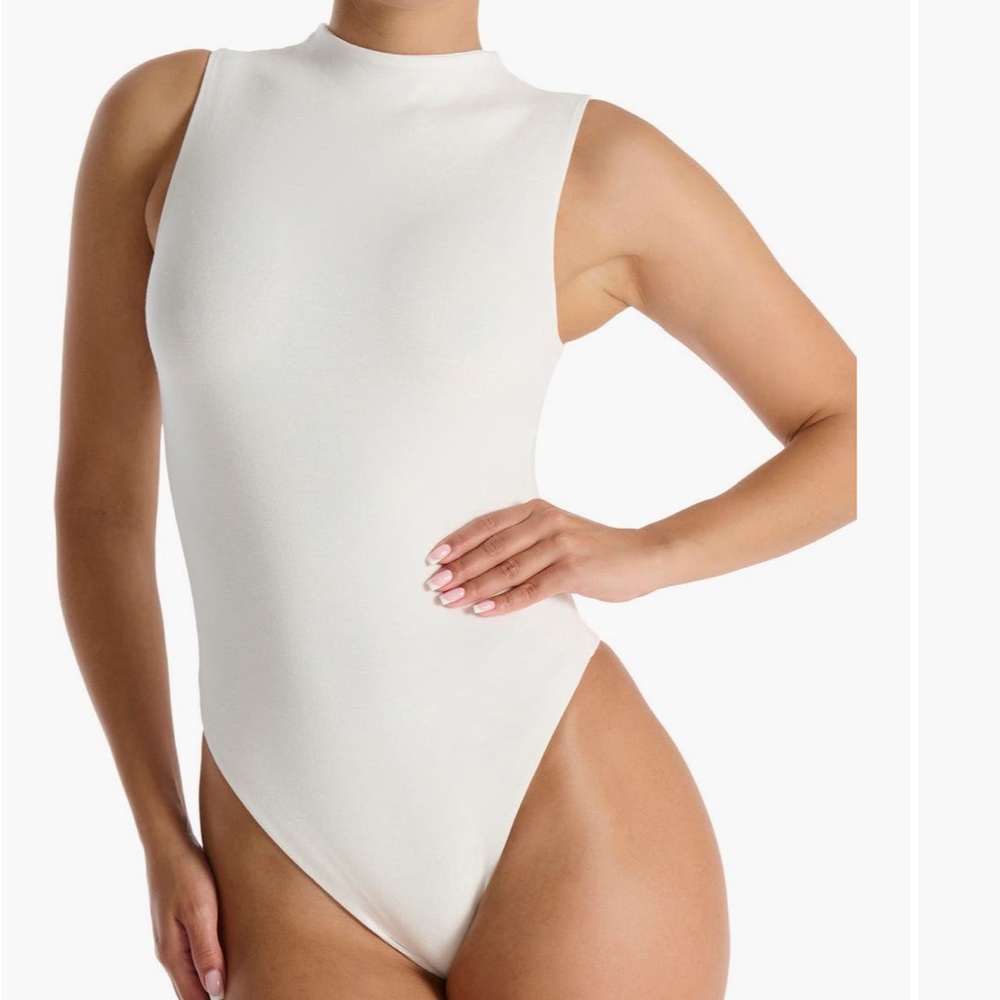 Naked Wardrobe The NW Sleeveless Bodysuit